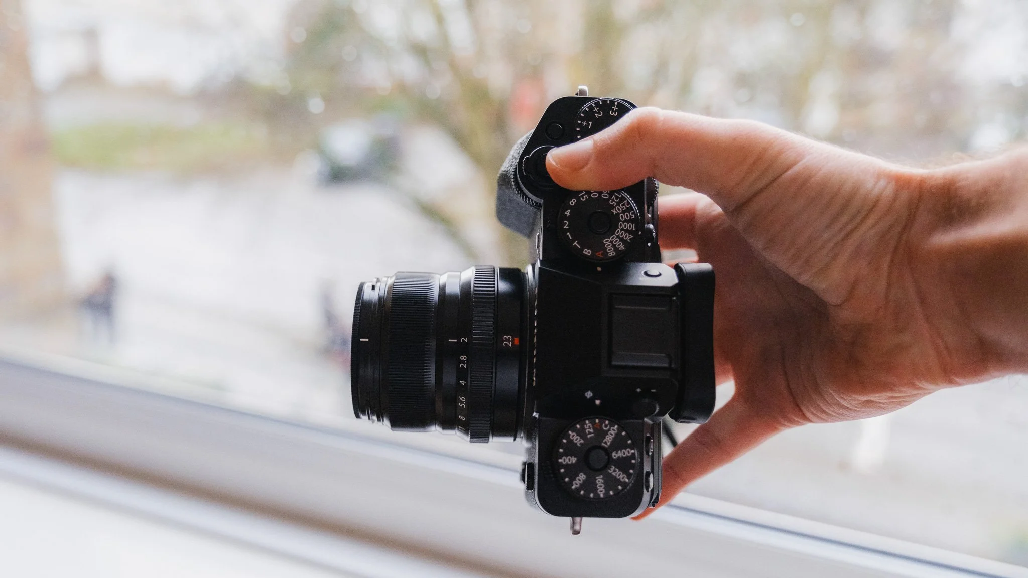 Fujifilm XF 23mm f2 vs 23mm f1.4 — Roman Fox